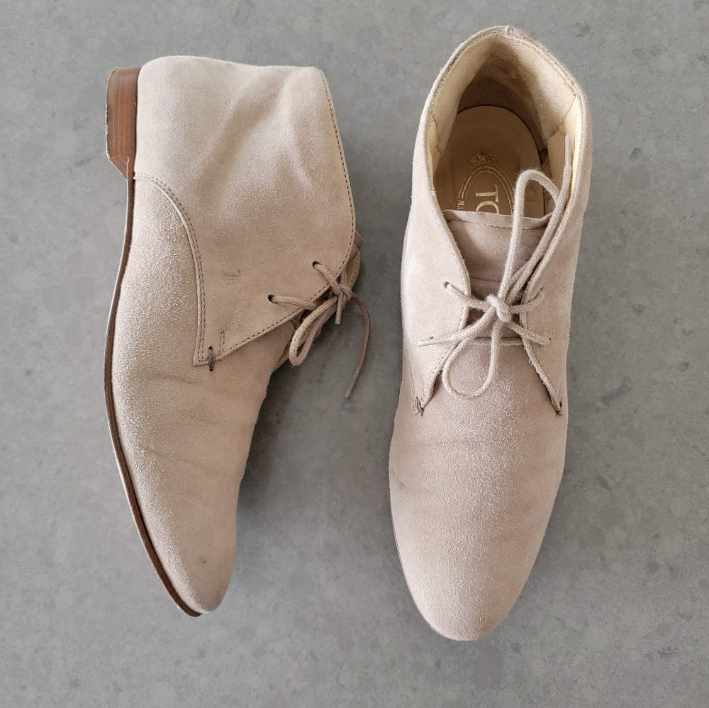 ❤️ SOLD ❤️ Tod's booties